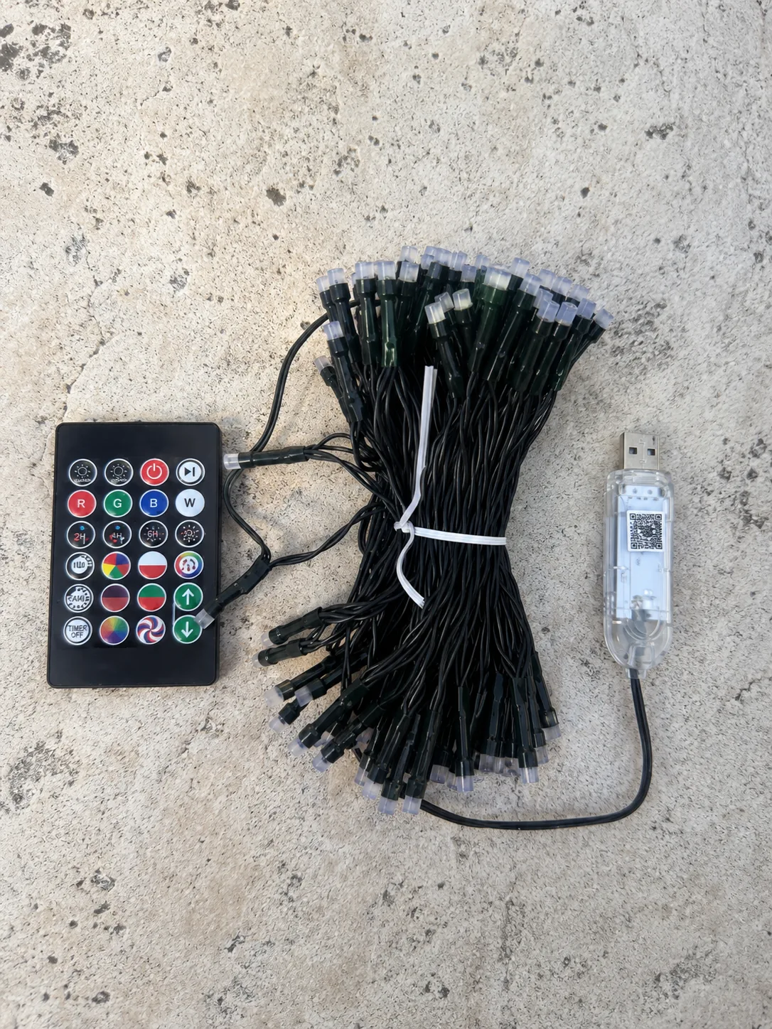 Coiled 125 LED smart string with USB plug